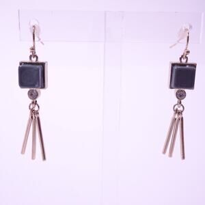 Dylan Gray Bloomingdale's Women's Grey Cube Fan Stick Earrings NWOT 58